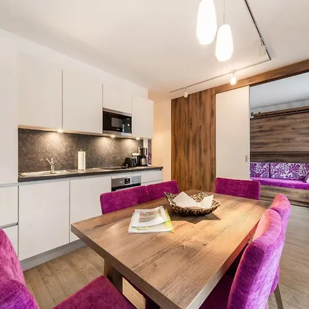 The Sun アパート